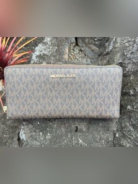 Michael Kors Signature MK Zip Wallet in Brown and Gold